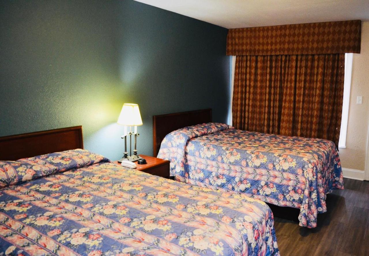 Budget Inn Russellville Exterior photo